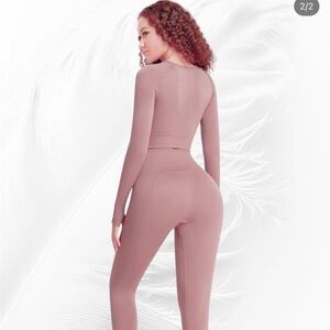 Seamless Mauve Long-Sleeve Crop Top & High-Waist Leggings Set 2-set size S-M